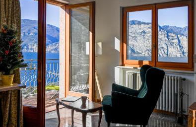 Villa Nadya by GardaDoma - Foto 1