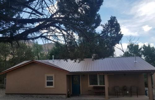 Grizzly Roadhouse Bed and Breakfast - Foto 4