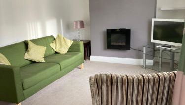 Tempest House 3 bedroom - Photo 2