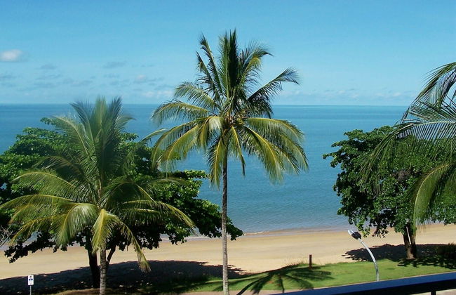 Roydon Beachfront Apartments - Photo 56