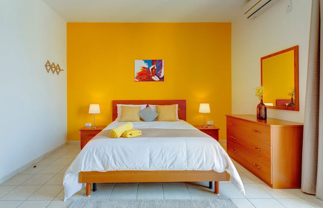 Valletta and Harbour Views Apartment in Central Sliema - Foto 6