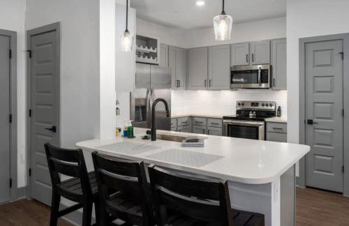 Grandview Getaway, Fitness Center, Secure Parking - Photo 3