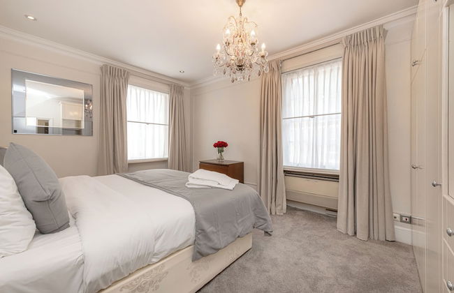 17 Hertford Street - Photo 7