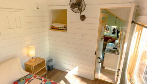 Charming Little House at Buckleberry View EV Recharge Gorgeous View Hot Tub - Foto 4