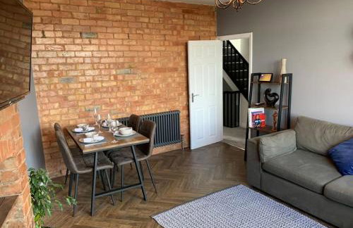 3 Bedroom apartment in Harborne - Photo 4