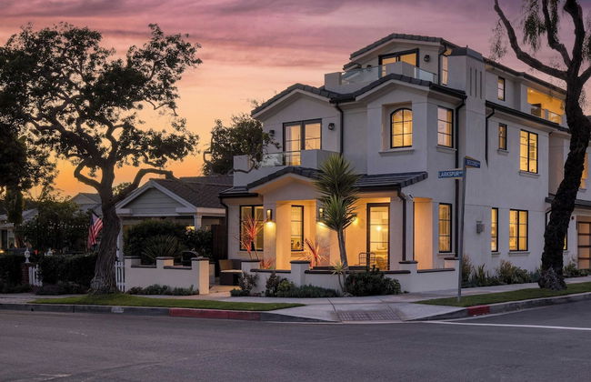 Sea Crown by Avantstay 5mins From the Beach w/ Multiple Terraces! Permit#slp13639 - Foto 1