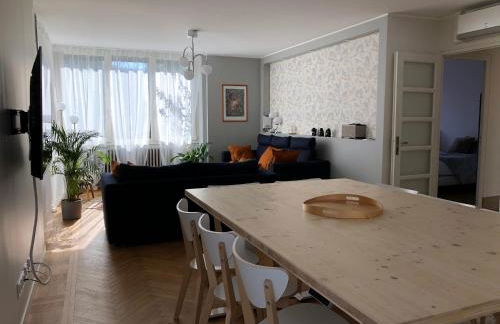 La Maison de la Douce Heure, 4 appartements climatisés avec jardin au centre ville proche des Thermes - Foto 7