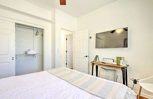 Upscale Phoenix Abode Walk to South Mountain Park - Foto 29