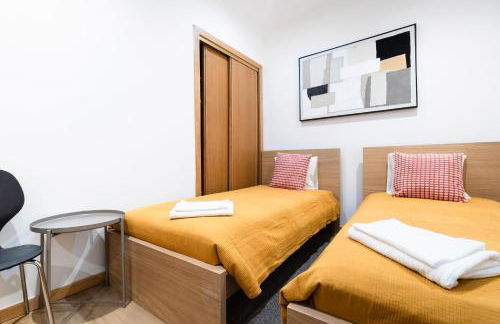 Modern 41BR with Art & Tagus River Views - Foto 17