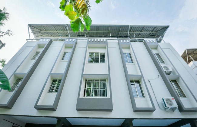 OYO 14271 Modern Studio Near Lulu Mall - Foto 24