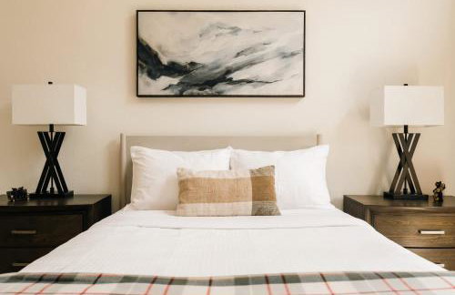 Peaceful Getaway with Hot Tub - Views - Evergreen - Foto 36