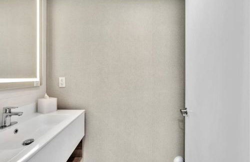 King Suite balcony water views-Hosted by Sweetstay - Foto 9