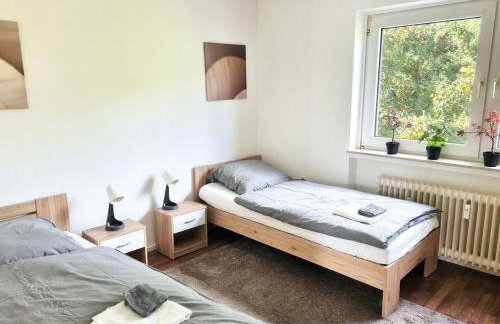 cozy Apartment with Balcony - Foto 1