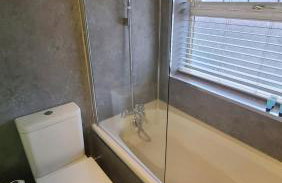 Dovetails, short drive from Alton Towers and Uttoxeter racecourse Games room with Wii and football table - Foto 14