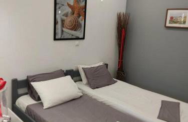 Petite Economy Lodge - Foto 8