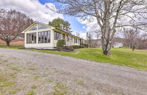 Tasteful Country Home on 5 Acres about 3 Mi to Lake! - Foto 29