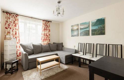 New! Inviting 1BR Flat by Richmond Park with Parking - Foto 1