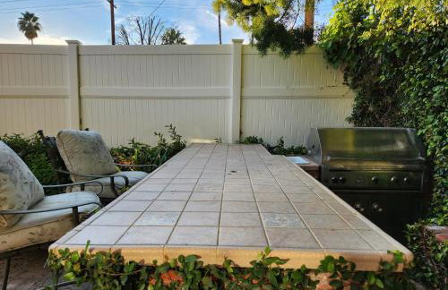 4 BR Encino Home w/ Amazing Yard, Near Everything - Foto 49