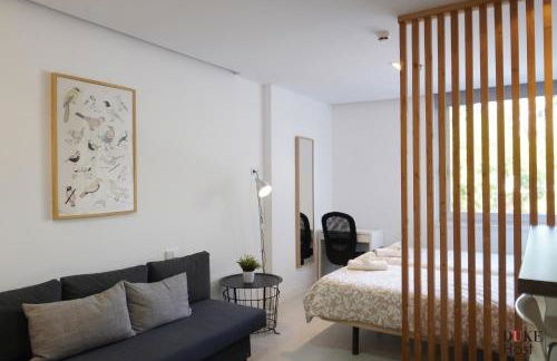 Almagro Apartments - Photo 2