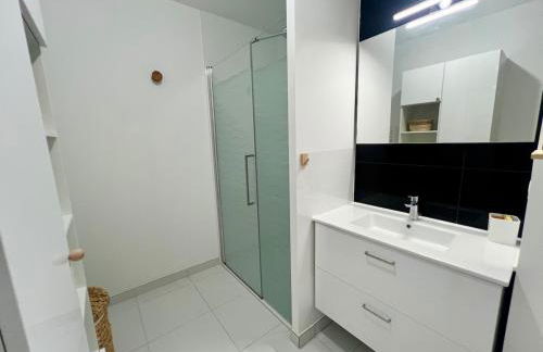 Studio Design & Confort Proche Plages et Accès Ile de Ré - Parking & Wifi GRATUIT - Foto 9