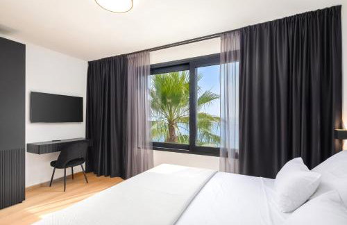 Paoma Lux Beach Suites - Photo 36