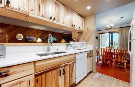 Snowcreek 253 Apartment - Photo 13