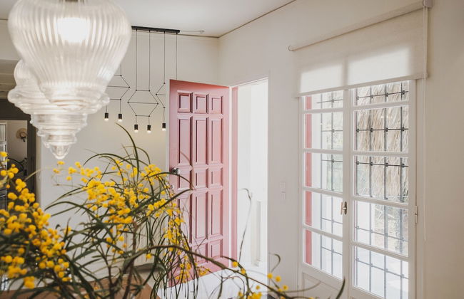 Mid-Century Modern Villa Vintage Charm - Foto 37