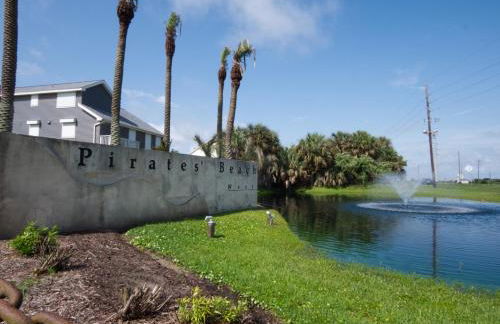 Beachside Tiki Hut - Photo 16