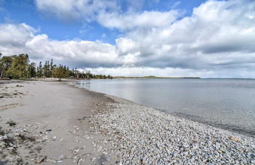 Lovely Lake Huron Getaway Beach Access and Kayaks! - Foto 24