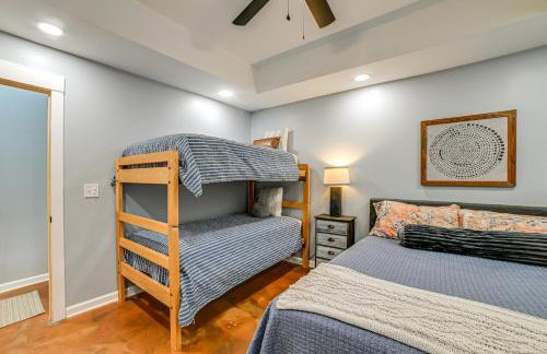 Game Room and Screened Porch Kentucky Lake Retreat! - Foto 29