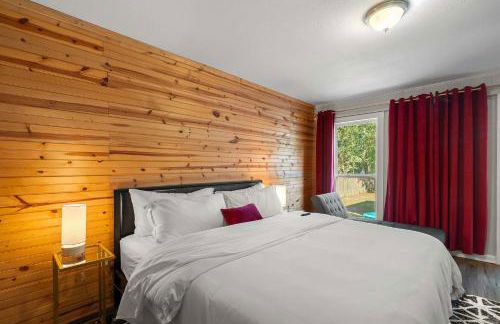 Cozy 4BR Home Pet Friendly Large Yard & Patio - Foto 2