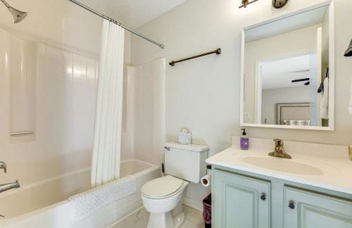 7 Mi to Beach! Wilmington Family Gem with Yard - Foto 10