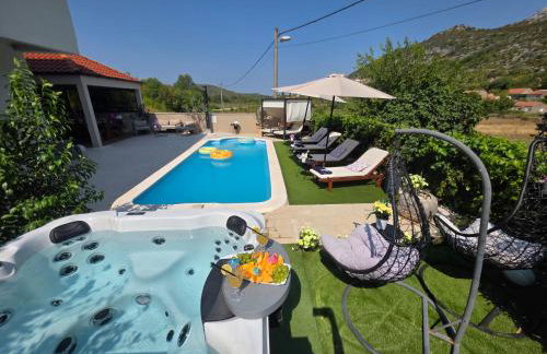 Luxury Villa Ivona Pool, Jacuzzi, Sauna & Privacy - Foto 37