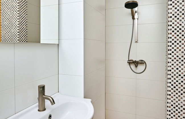 Stately Villa in Wierum with Fantastic Views & Hot Tub - Foto 19