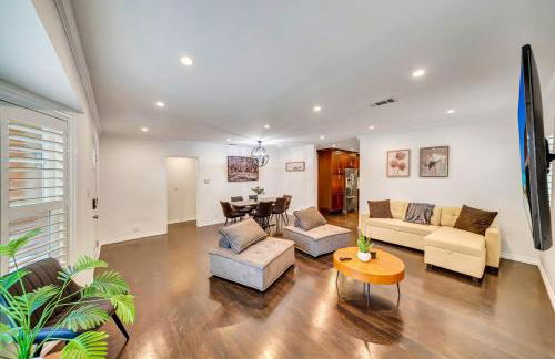 Charming 3BR with Ping-Pong and Spa! - Foto 43