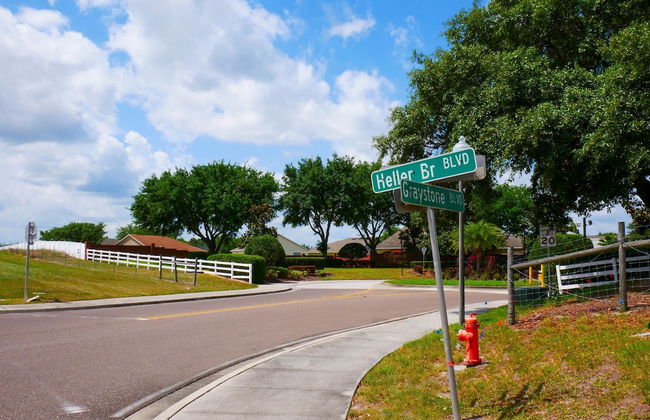 5/4 Pool Home Located in Sunset Ridge Community! - Foto 34