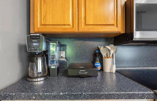 Relaxing Coastal Comfort - Heated Pool - Photo 15