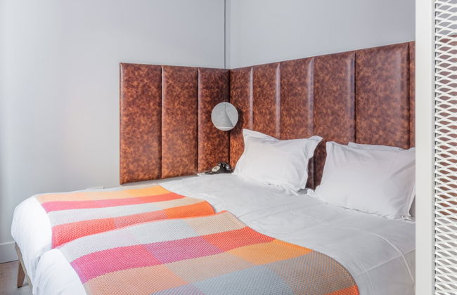 Eden Locke - Photo 13