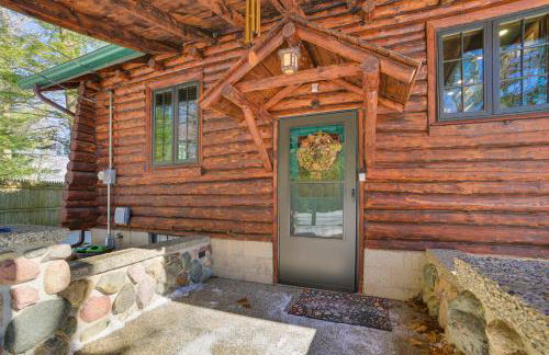 Steps to Lake Huron! Family Outdoorsy Getaway - Foto 22