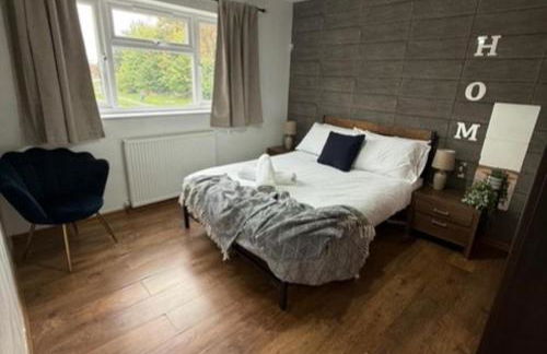 Leamington Spa House with 4 Bedrooms - Foto 1