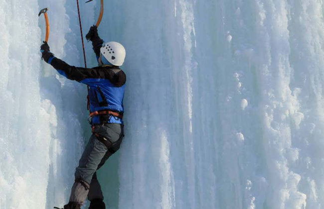 Escalade sur glace au Canyon de Korouoma - Photo 1