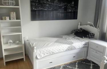 Ferienwohnung Für Gäste mit Niveau,Monteurewohnung mit 3 separaten Schlafzimmern,Parkplatz für Großes Fahrzeug vorhanden 8,5m lang - Foto 31