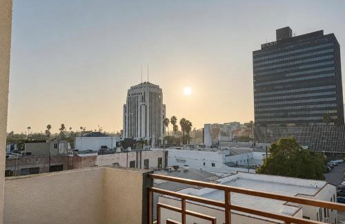 Bright & Spacious in Iconic LA Neighborhood Free parking - 10mins to Cedars - Foto 26