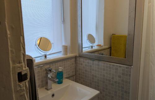 Apartment with Outside Patio and Car Space - Foto 11