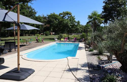 La Bretonnerie Luxury villa with pool & jacuzzi in a equestrian estate - Photo 73