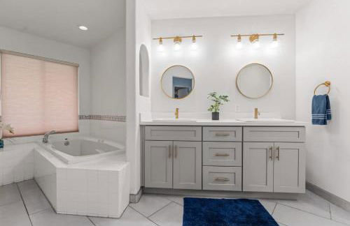 Palm Springs Paradise Escape 3BR Pool & Spa - Foto 37