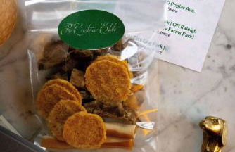 Historic Tudor Home, Heated Pool - Photo 22