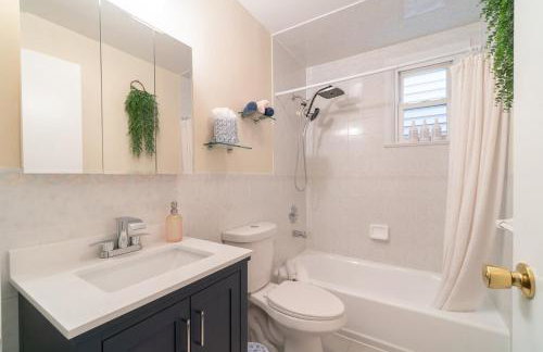 The Boulevard Stay! 25 mins to NYC! Spacious 2BR! - Foto 9