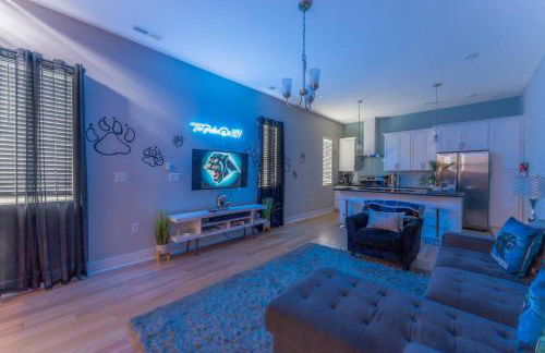 Queen City's Den Uptown - Photo 14