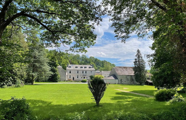 Castle in Ferrieres With Pond Garden - Photo 32